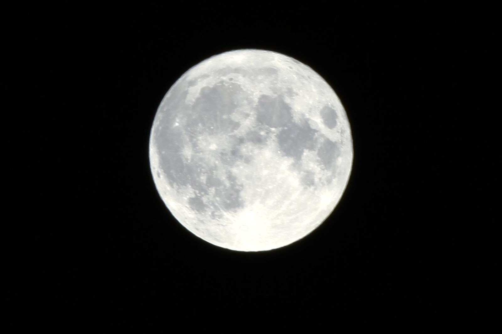 Photo 3: Moon